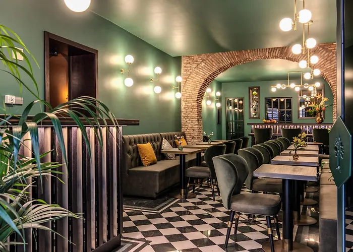 Otel Tree Charme Parliament Boutique 3*