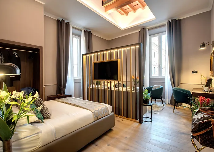 Tree Charme Parliament Boutique Roma
