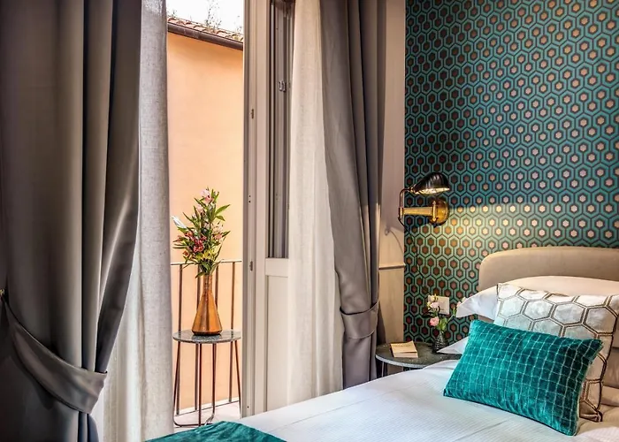 Tree Charme Parliament Boutique Otel Roma