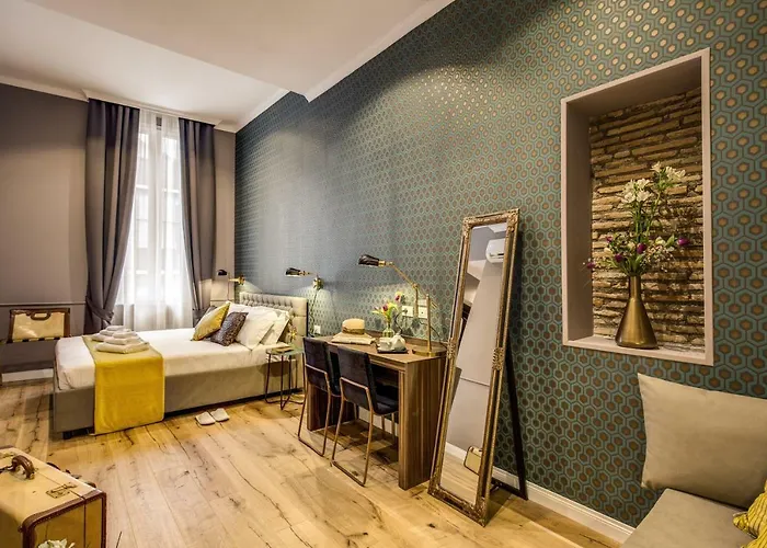Tree Charme Parliament Boutique Roma