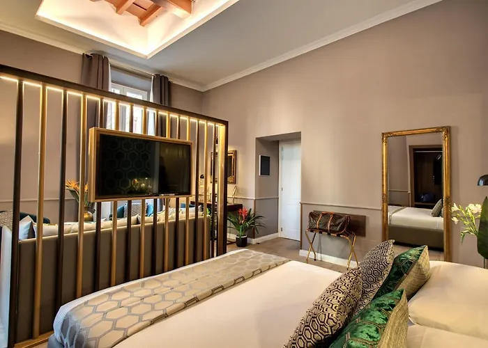 Tree Charme Parliament Boutique 3* Roma